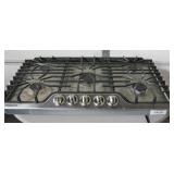 Frigidaire Co Industrial 5 Burner Gas Stove 22x36"