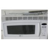Maytag MMV4205BAW Hanging Under Cabinet Microwave