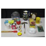 VNTG Kitchen Home Accessories & Deco Table Items