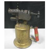 VNTG Gold Tone 7678 Workman