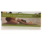 Gaiam Hibiscus Premium Yoga Mat Kit