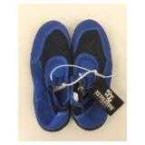 New Revolution Boys Size M 13-1 Water Shoes