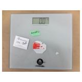 Tested/Working HomeTrends Glass Top Scale