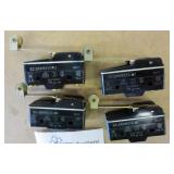4 Micro Switches with Lever