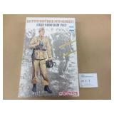 Dragon 1:16 Warrior Series Model Kit No. 1621