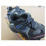 Sketchers Gripperz Off Road Size 5 Shoes