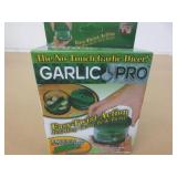 Garlic Pro No-Touch Garlic Dicer