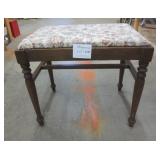 Maple Hall Bench Seat