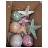 New 8 Pc Hanging Decoration Set