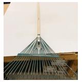 Anvil Garden Leaf Rake