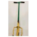 Manual Garden Tiller Cultivator