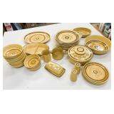 VTG Yellow Honeycomb Franciscan England Dinnerware