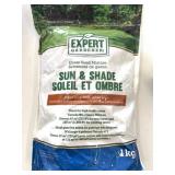 1Kg Bag Expert Gardener Sun & Shade Grass Seed Mix