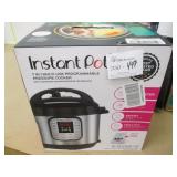 Instant Pot 7in1 MultiUse 6QT Pressure Cooker