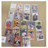 Lot of 21 Older Baseball Cards Rookies