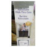 Summer Retractable Walk Thru Gate