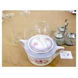 Kitchen Lot w/ Corn Flower Vases