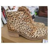 Lucky Brand Leopard Print Size 6.5 Boots