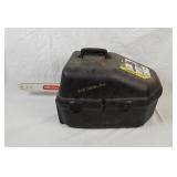 Poulan 16" Gas Chainsaw Model P3816 Poulan 16" Gas Chainsaw Model P3816