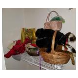 Closet Full Of Clothes, Hats, Baskets Closet Full Of Clothes, Hats, Baskets