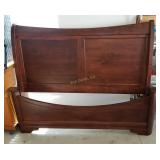 Queen Size Bed W/ 4 Under Storage Drawers Queen Size Bed W/ 4 Under Storage Drawers