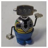 Vtg Small Wind-up Robot Toy