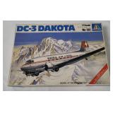 Italeri Dc-3 Dakota Model Kit 1/72