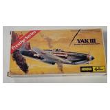 Aurora Yak I I I Fighter Model Kit 1/72