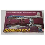 Revell Douglas Dc-7 Model Kit