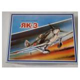 Russian Yak-3 Fighter Model Kit 1/72
