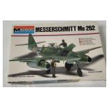 Monogram Messerschmitt Me262 Model Kit 1/48