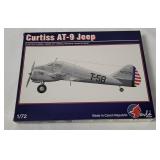Paula Curtiss At-9 Jeep Plane Model Kit 1/72