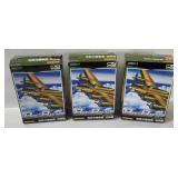 3 Mas Big Bird Warplane Model Kits 1/144