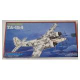 Pioneer Focke Wulf Ta-154 Model Kit 1/72