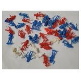 Vtg Small Plastic Astronaut Figures