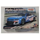 Salvinos Kyle Larson Camaro Zl1 Model Kit