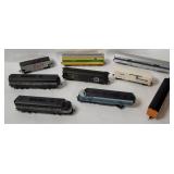 Ahm & Mantua Locos W/ 7 H O Scale Cars