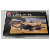 Amt Douglas A-20b/c Havok Model Kit 1/48