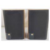 JBL J2050 Bookshelf speakers