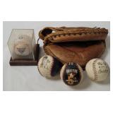 Vtg Spalding Yogi Berra Catchers Mitt