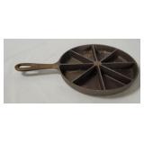Vtg Cast Iron Wedge Pan