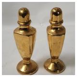 Vtg Warranted 22k Porcelain S&p Shakers