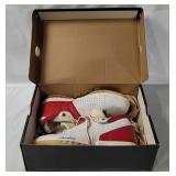 Air Jordan X V I  Low Shoes Size 8.5