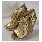 New Boutique 9 Gold Wedge Booties Size 8.5
