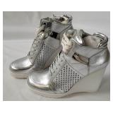 New Nine West Silver Heel Shoes Size 8-1/2