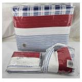 New Sheet Set W/ 2 Pillow Cases