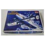 Academy Pb4y-1 Liberator Model Kit 1/72
