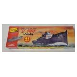 Lindberg Q Ship Sea Raider Model Kit 1/390
