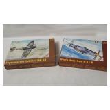 2 M-news Model Kits 1/72 - Spitfire, P-51 H