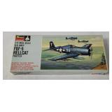 Monogram F6f-5 Hellcat Model Kit 1/48